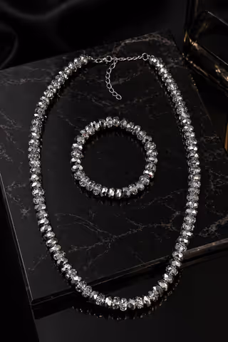 Parlak Kristal Taşlı Kadın Kolye & Bileklik Set – Premium Şık Zarif Günlük & Özel Gün Takı Kombini